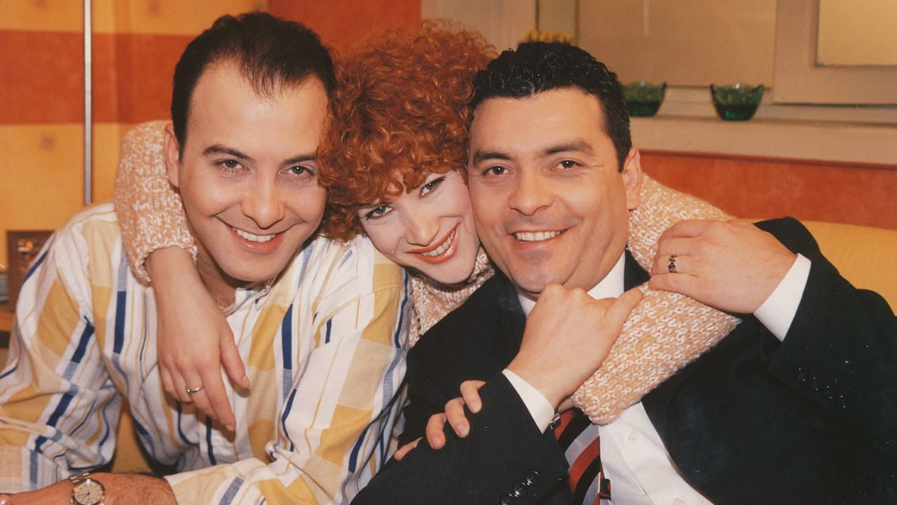 Ayrılsak da Beraberiz