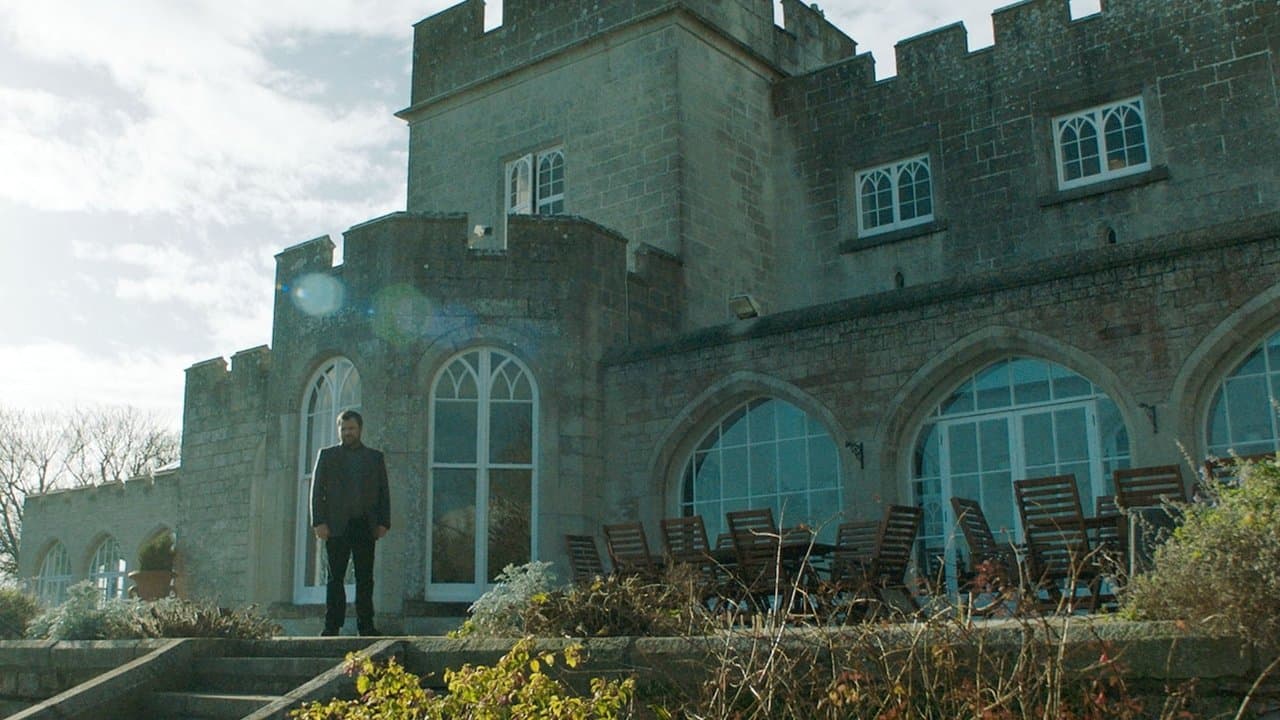 Mutlu Yıllar, Colin Burstead