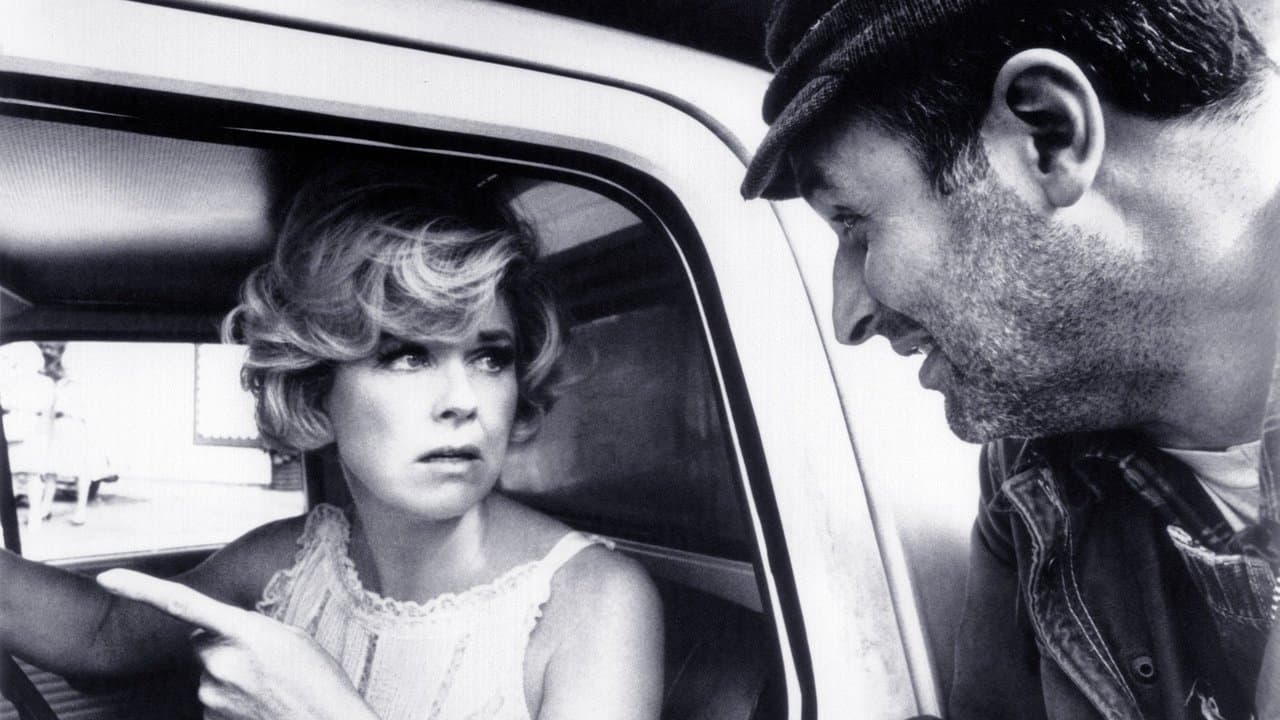 Annemin Yatağında Bir Erkek Var