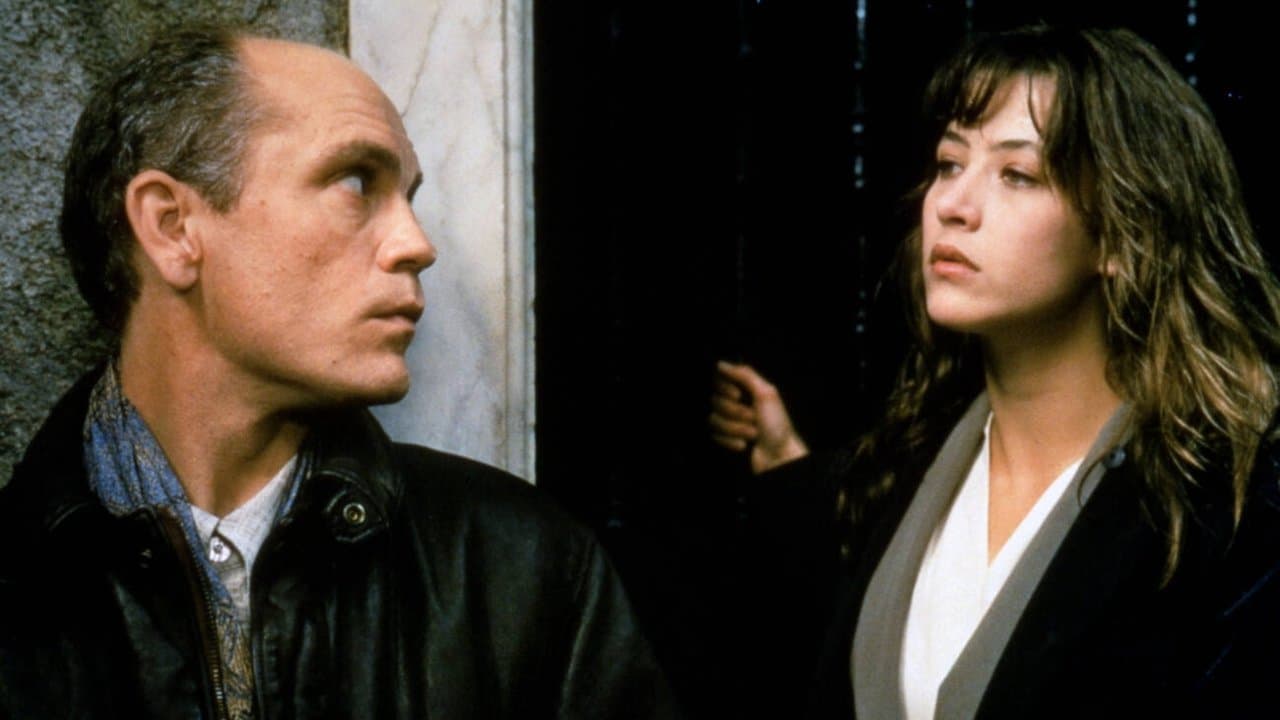 Bulutların Ötesinde